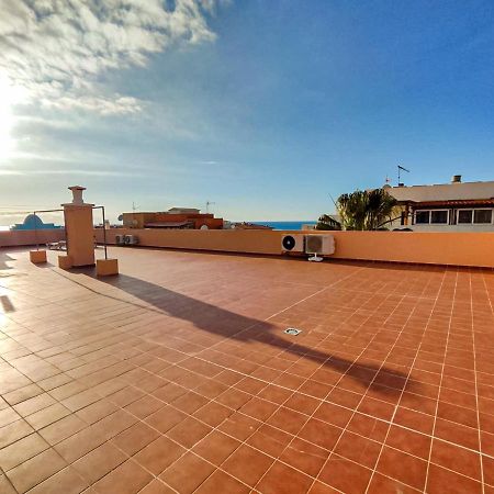Beautiful Renovated Apartment With Air Conditioning Just Steps From The Sea In Playa San Juan Bagian luar foto