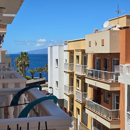 Beautiful Renovated Apartment With Air Conditioning Just Steps From The Sea In Playa San Juan Bagian luar foto