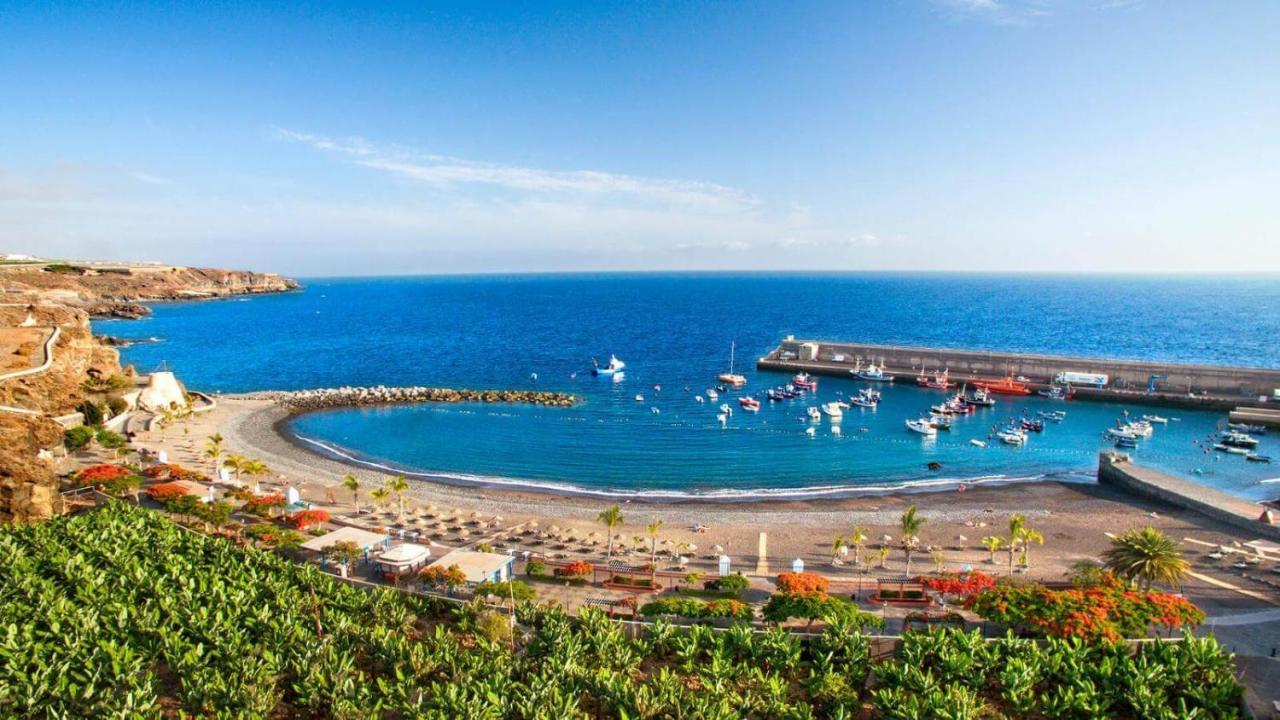 Beautiful Renovated Apartment With Air Conditioning Just Steps From The Sea In Playa San Juan Bagian luar foto